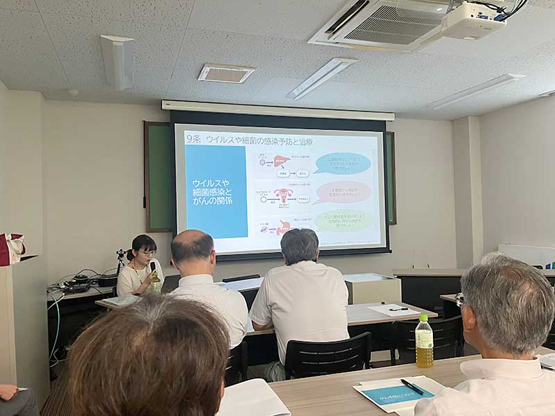 「働き盛りの健康づくり出前講座」講習のようす